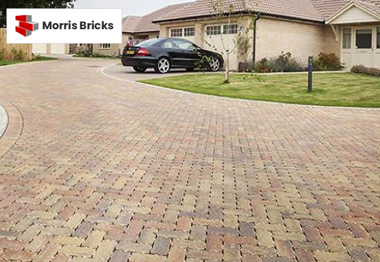 Permeable paving installation in a residential driveway